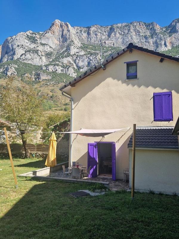 La Glycine Vila Sinsat Exterior foto